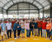 RENILCE NICODEMOS ENTREGA TRATOR E ANUNCIA RECURSOS PARA TRACUATEUA